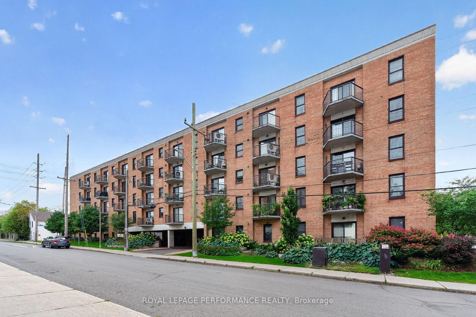 Property Photo:  50 Burnside Avenue 407  ON K1Y 2M2 