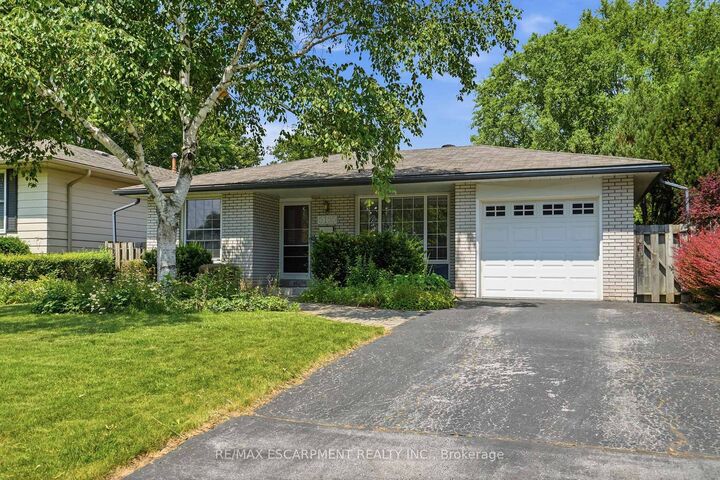 Property Photo:  5155 Idlewood Crescent  ON L7L 3Y5 