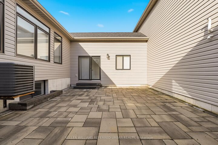 Property Photo:  70 Riverstone Way B  ON K8N 0S6 