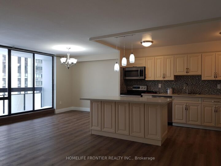 Property Photo: 177 Linus Road 914 ON M2J 4S5