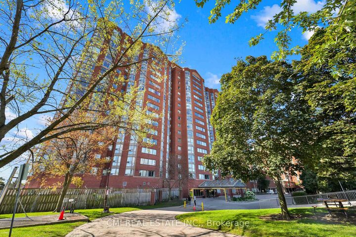 Property Photo:  2466 Eglinton Avenue E 1510  ON M1K 5J8 