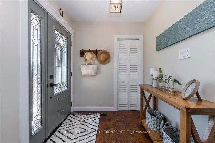 Property Photo:  92 Johnson Street  ON L4M 4R3 