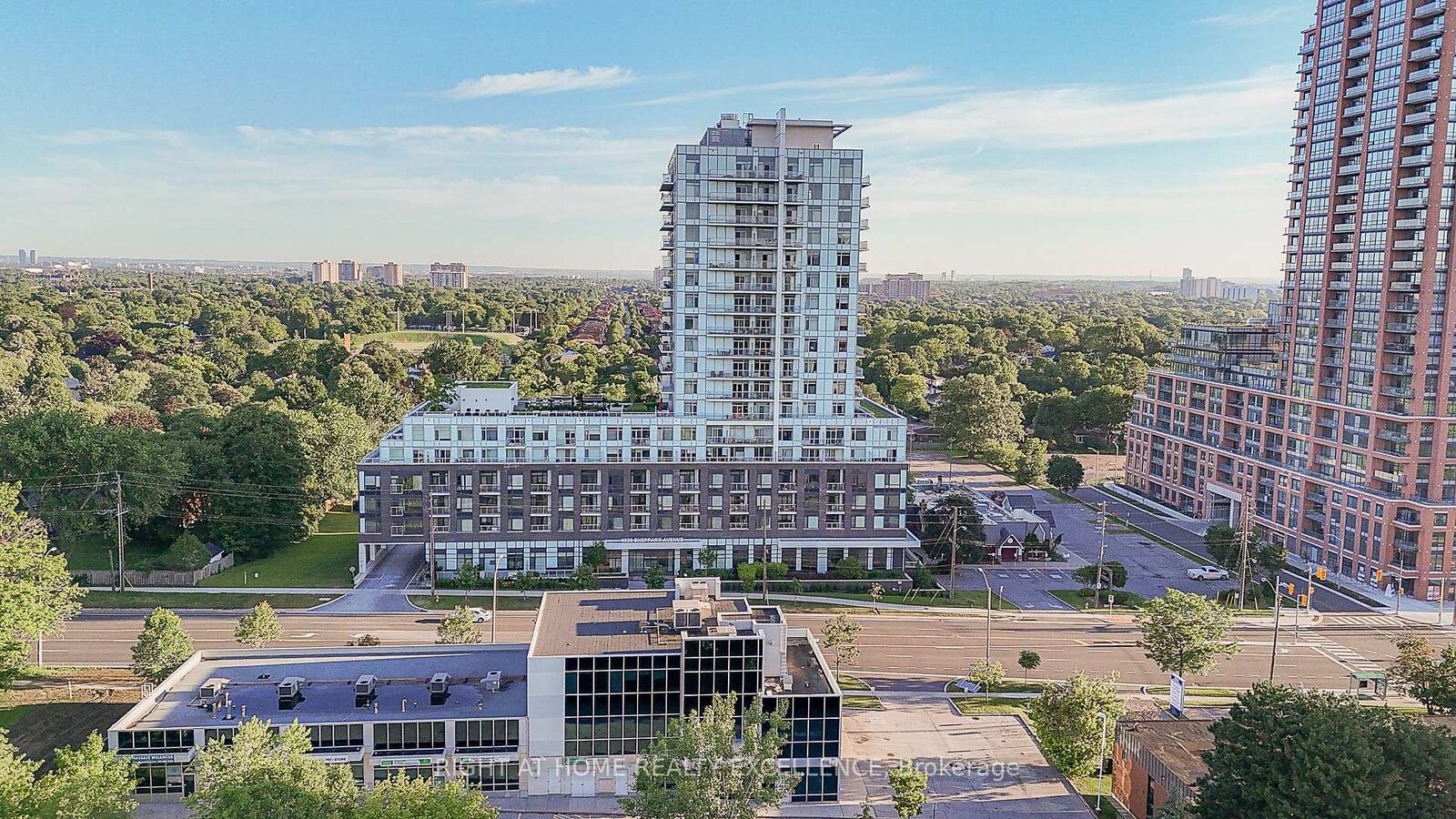 Property Photo:  3220 Sheppard Avenue E 520  ON M1T 0B7 