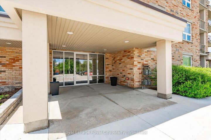 Property Photo:  901 Paisley Drive 101  ON N1K 0A7 