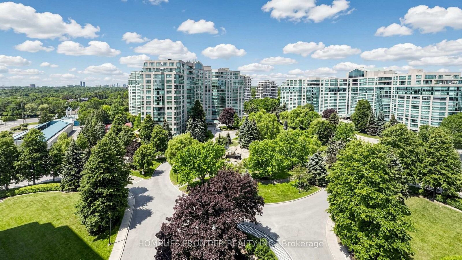 Property Photo:  7825 Bayview Avenue 1016  ON L3T 7N2 
