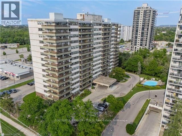 Property Photo: 215 Glenridge Avenue E 310 ON L2T 3J7