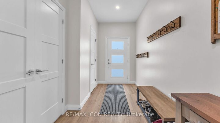 Property Photo: 17 Nicholson Street 25 ON N0M 2J0