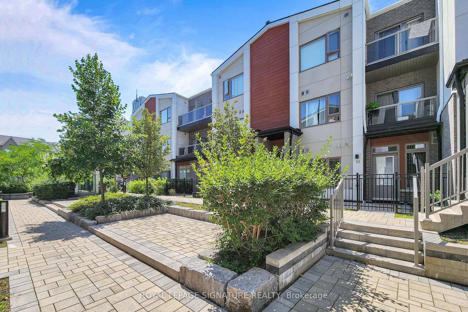 Property Photo:  60 Orchid Place Drive 11  ON M1B 0C4 