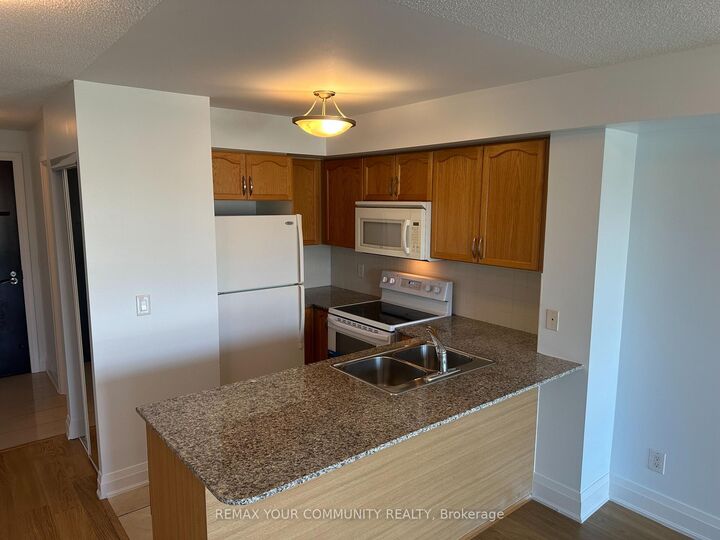 Property Photo:  30 North Park Road 406  ON L4J 0G8 