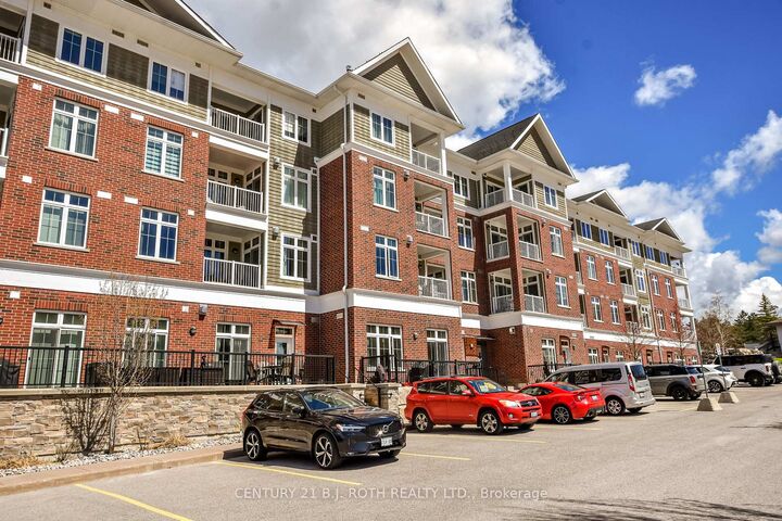 Property Photo:  40 Horseshoe Boulevard 107  ON L4M 4Y8 