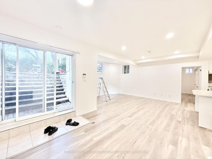 Property Photo:  22 Risebrough Avenue Basement  ON M2M 2E1 