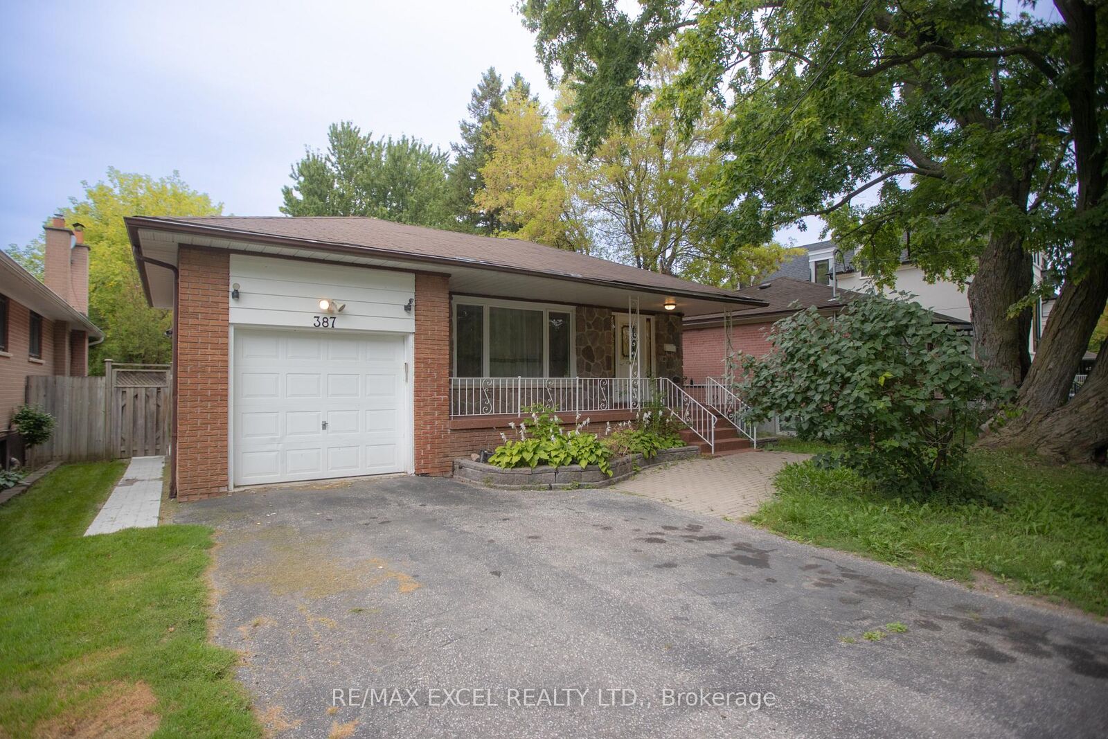 Property Photo:  387 Crosby Avenue Main Floor  ON L4C 2R8 