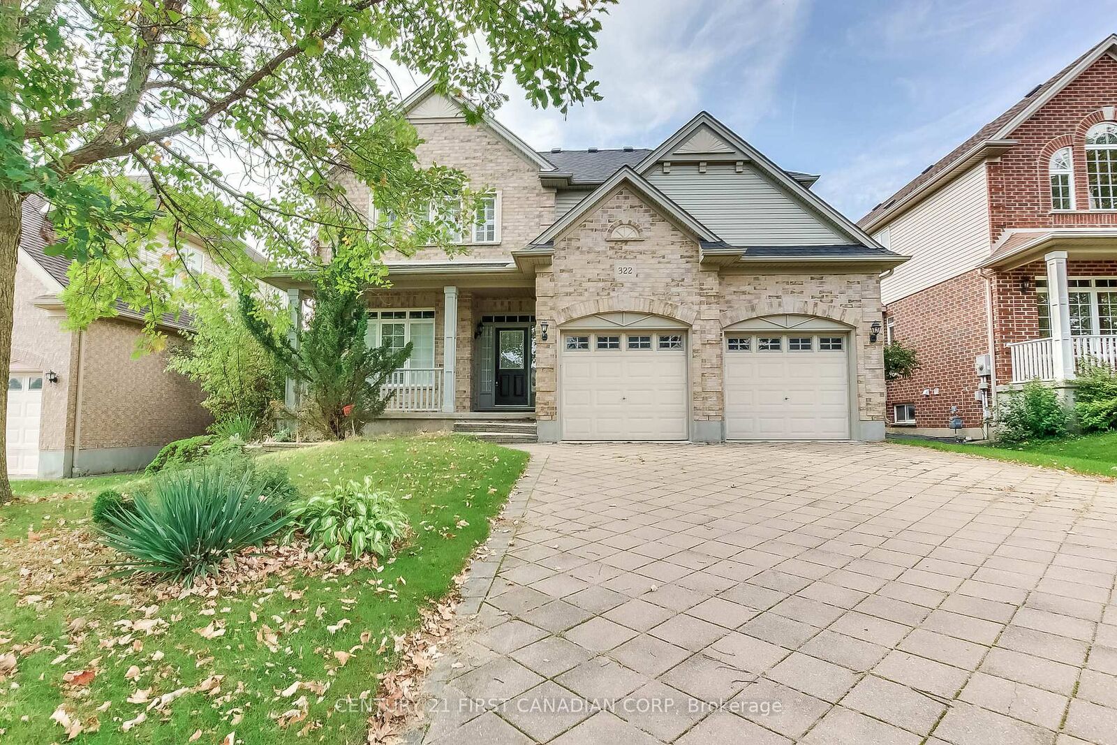 Property Photo:  322 Chambers Place  ON N5X 4H4 