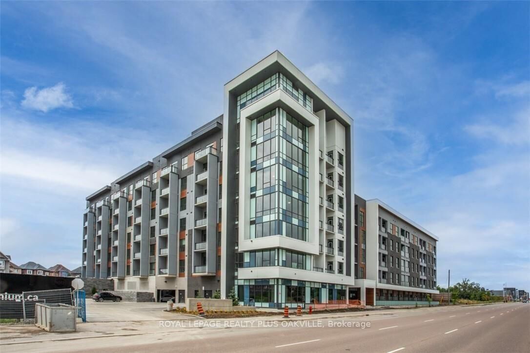 Property Photo:  95 Dundas Street W 306  ON L6M 5N4 