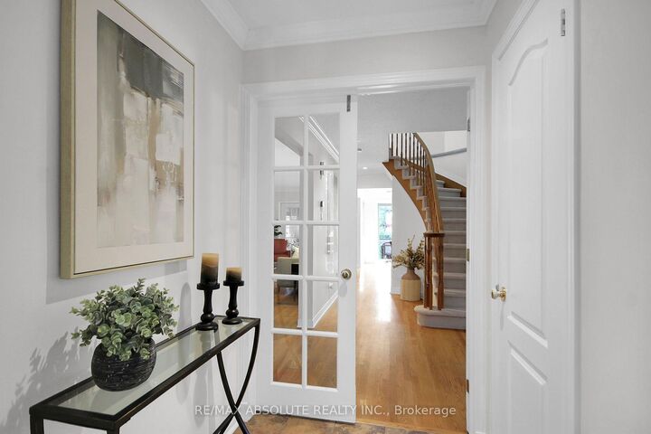 Property Photo:  38 Forestglade Crescent  ON K1G 5V8 