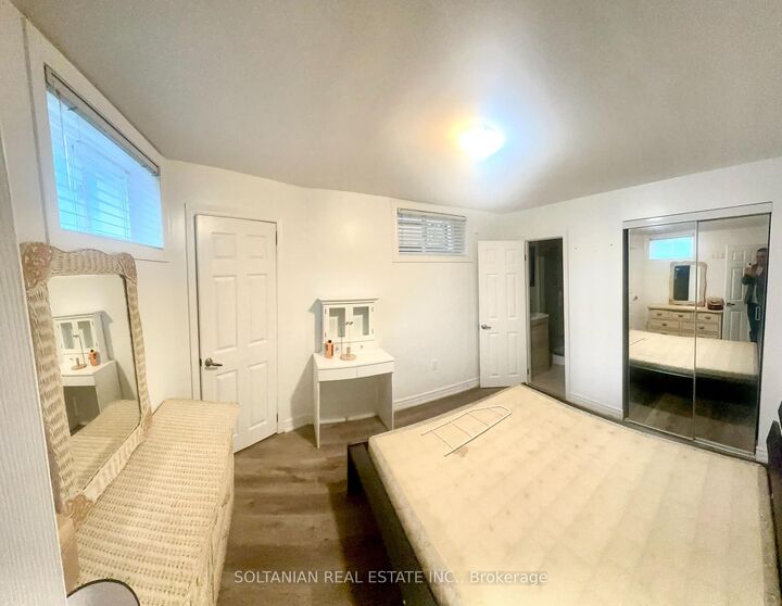 Property Photo:  288 Connaught Avenue Bsmt  ON M2R 2L9 