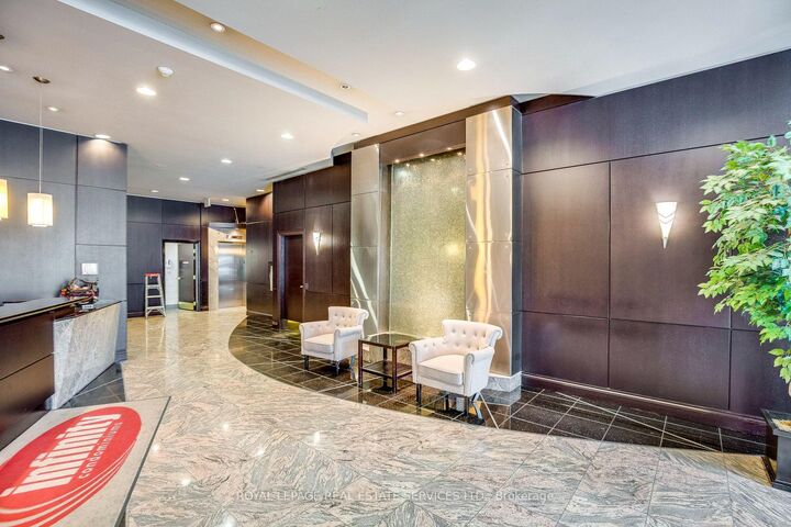 Property Photo:  30 Grand Trunk Crescent 2012  ON M5J 3A3 