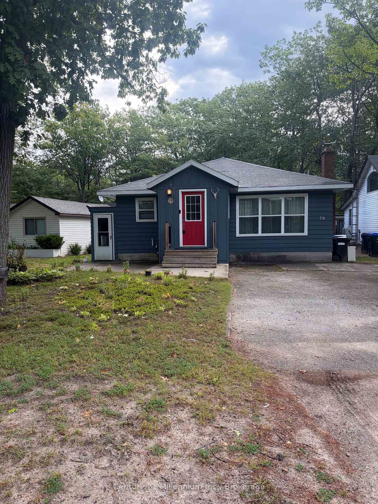 Property Photo:  79 23rd Street N  ON L9Z 2G4 