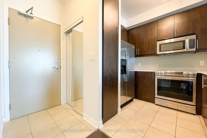 Property Photo:  18 Holmes Avenue 1907  ON M2N 0E1 