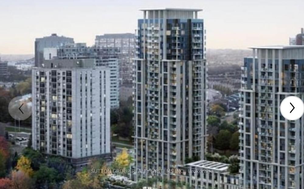 Property Photo: 204 Burnhamthorpe Road E 903 ON L5A 0B3