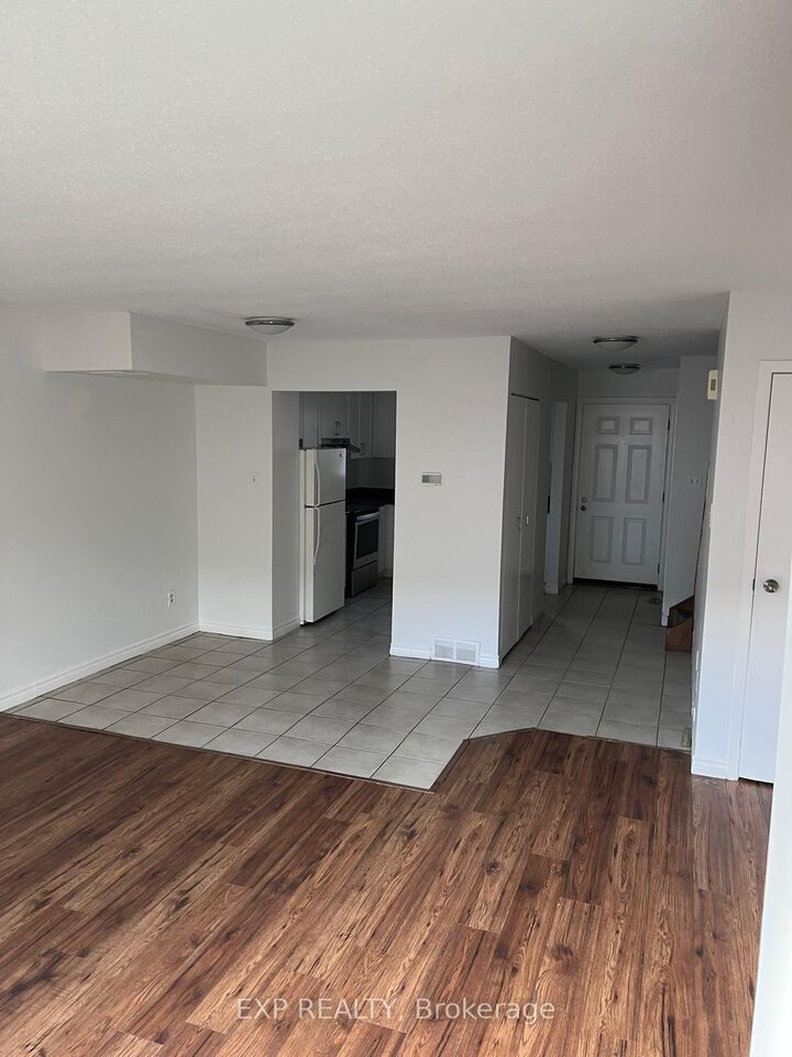 Property Photo:  151 Bonaventure Drive 22  ON N5V 4M1 