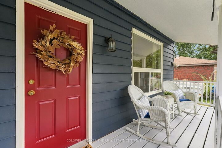 Property Photo:  293 Kenwood Avenue  ON L4P 2X6 