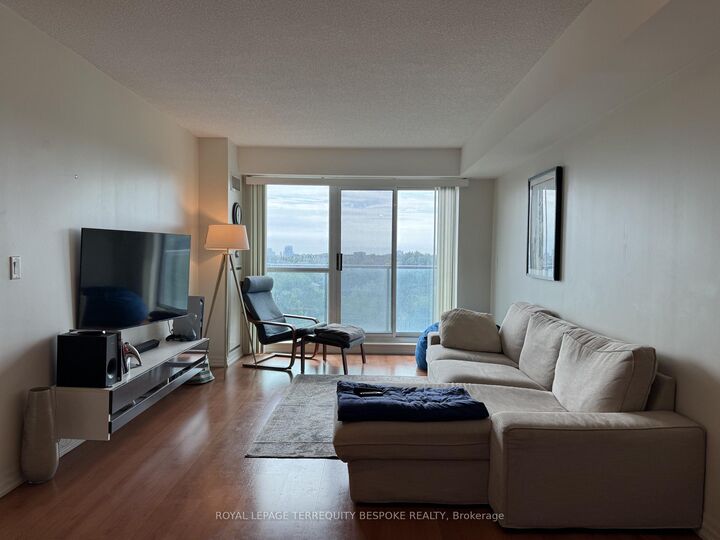 Property Photo:  1403 Royal York Boulevard 614  ON M9P 0A1 