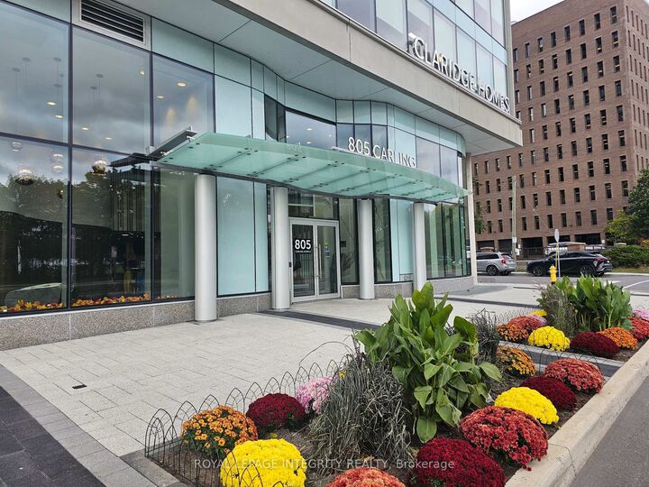 Property Photo:  805 Carling Avenue 3103  ON K1S 5W9 
