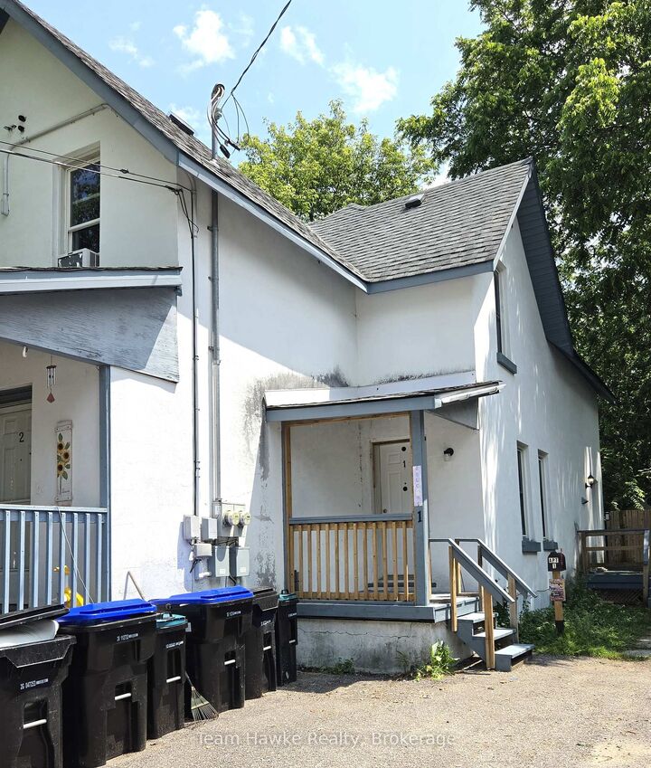 Property Photo:  405 Dominion Avenue  ON L4R 1P1 