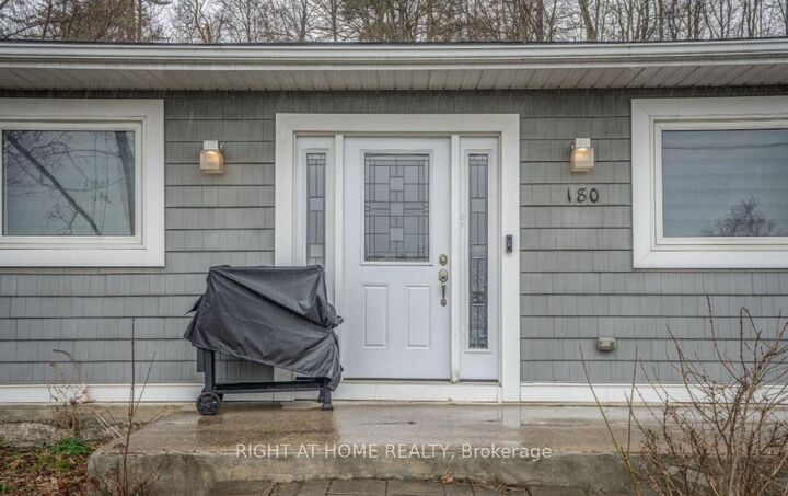 Property Photo:  180 Blake Street #1  ON L4M 1K3 