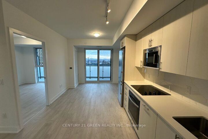 Property Photo:  2545 Simcoe Street N 501  ON L1L 0W3 