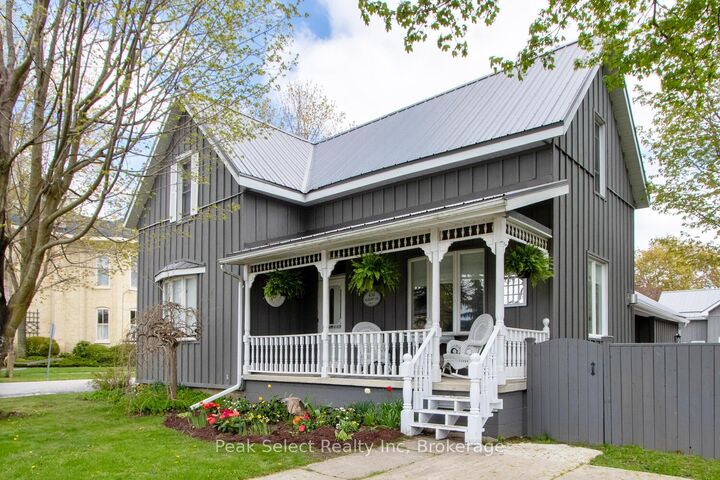 Property Photo:  430 Albert Street  ON N0M 1S1 