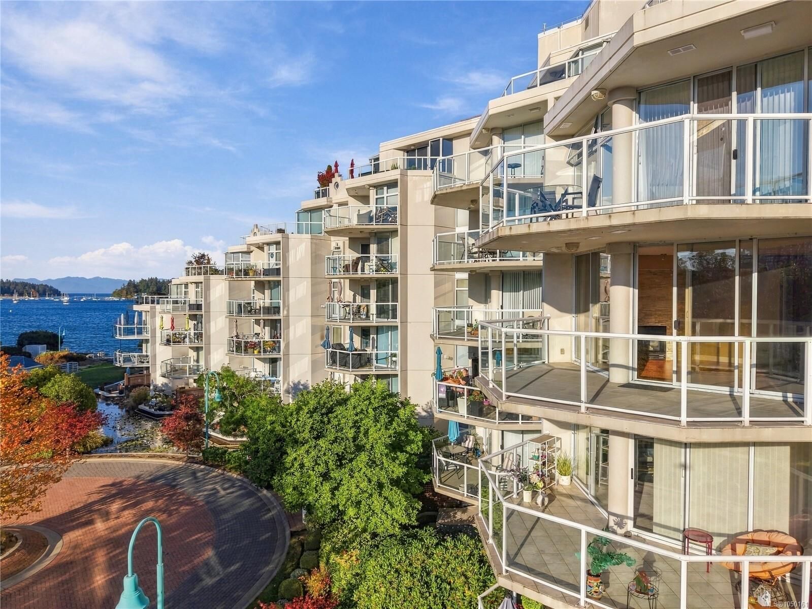 Property Photo:  158 Promenade Dr #402  BC V9R 6M7 
