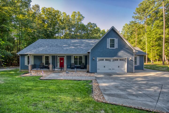 Property Photo: 7075 Menzels Road VA 23168