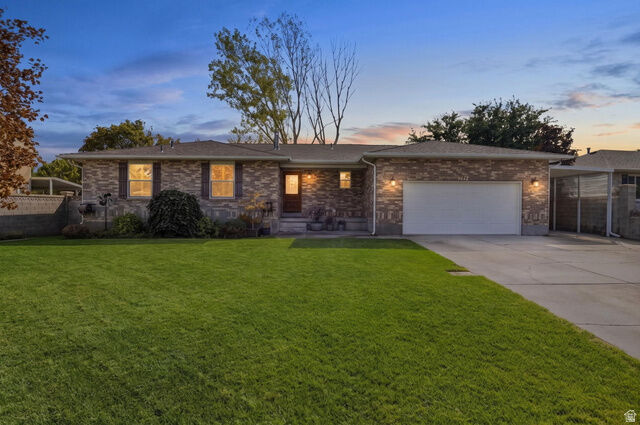 Property Photo:  9477 S Kirkside Dr W  UT 84009 