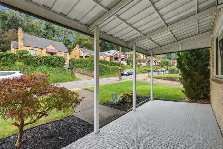 Property Photo:  321 E Garden Rd  PA 15227 