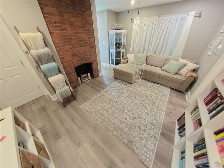 Property Photo: 814 McCandless Avenue PA 15201