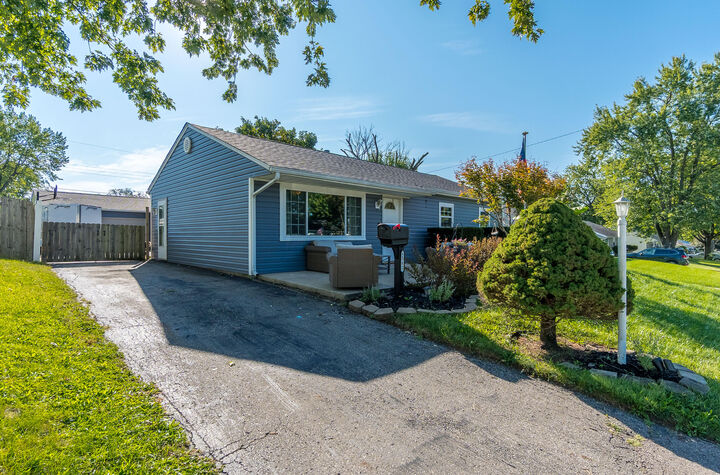Property Photo: 2582 Crestwell Place OH 45420