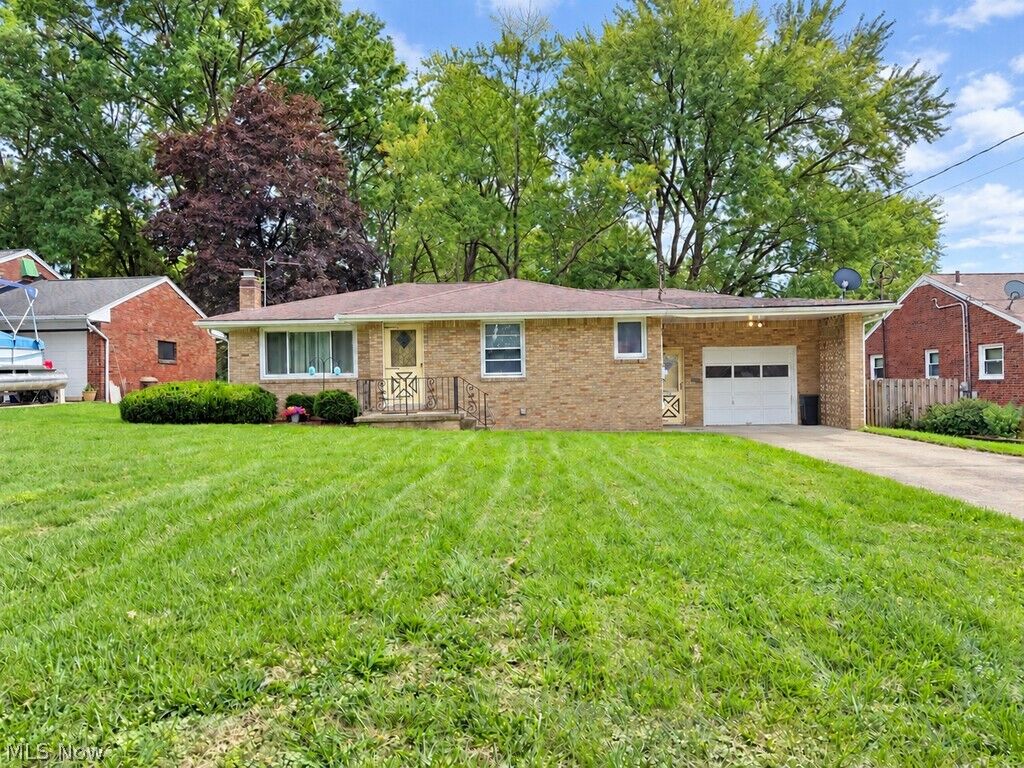 Property Photo:  263 Park Drive  OH 44405 