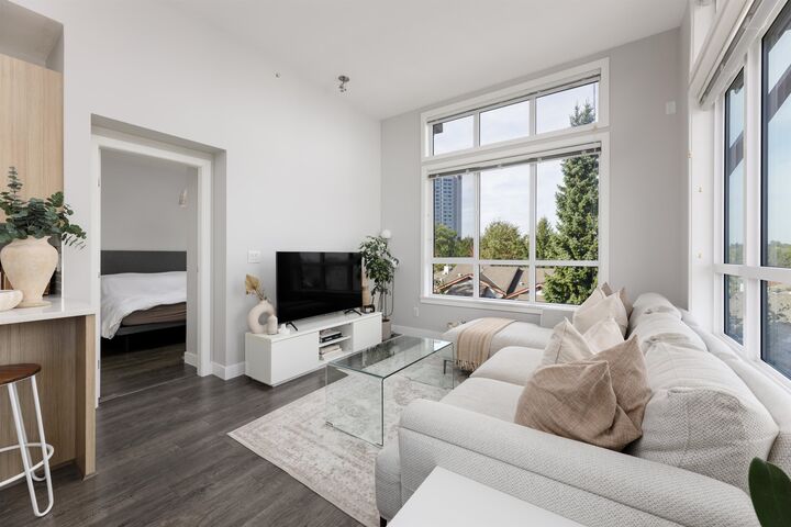 Property Photo: 10477 154 Street 407 BC V3R 0C6