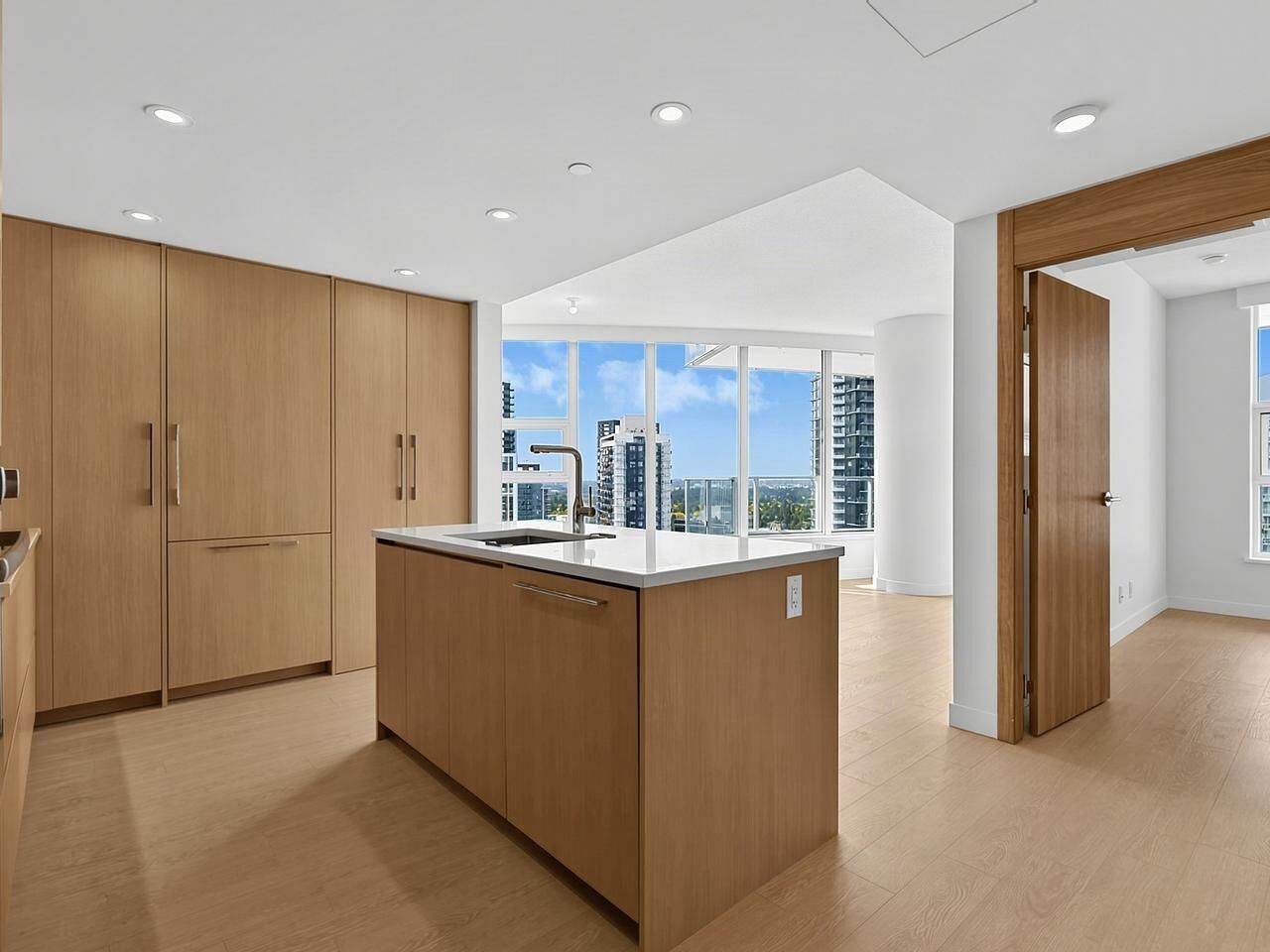 Property Photo: 13768 100 Avenue 3108 BC V3T 0V2