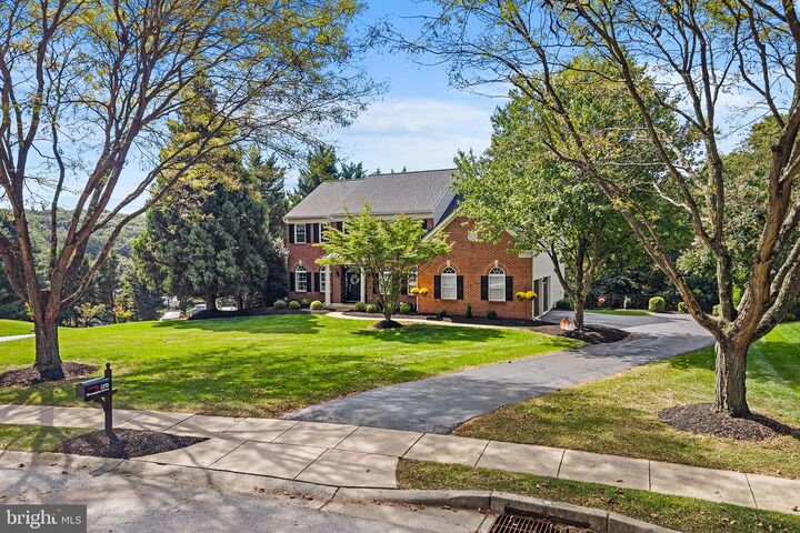 Property Photo:  1370 Stonegate Drive  PA 19335 