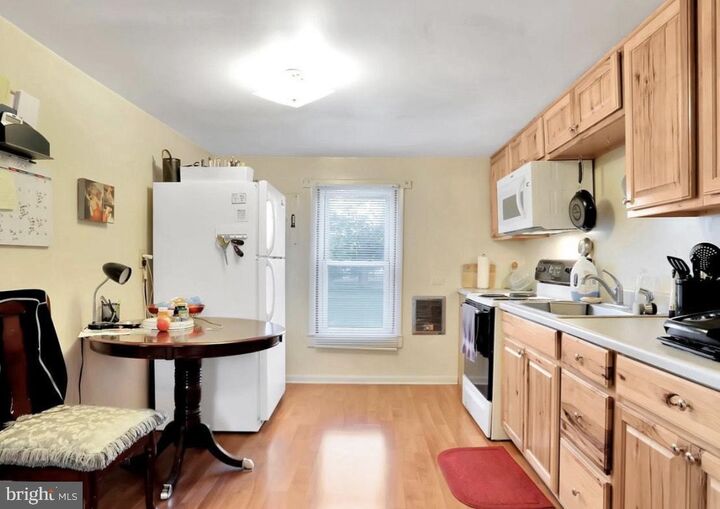 Property Photo: 316 W 9th Street 2 VA 22630