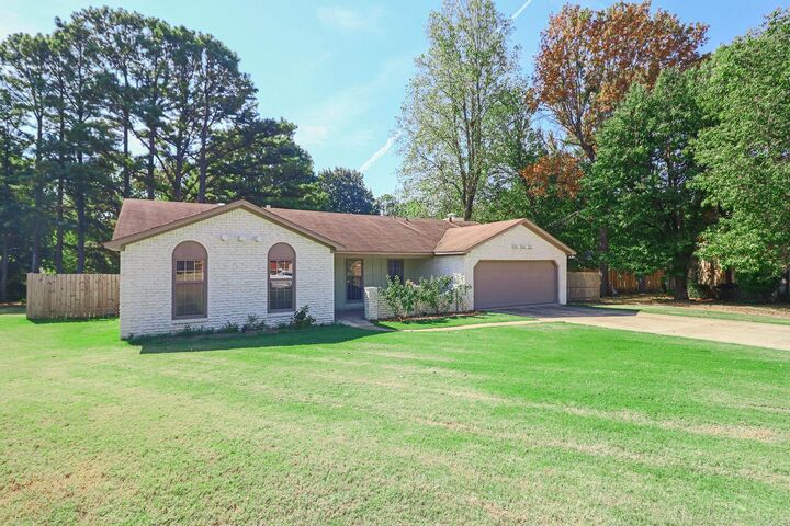 Property Photo:  2812 Glenwood Cove  AR 72401 