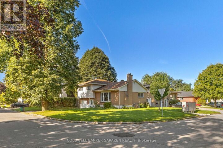 Property Photo: 1220 Whitmore Avenue ON K2C 2N7