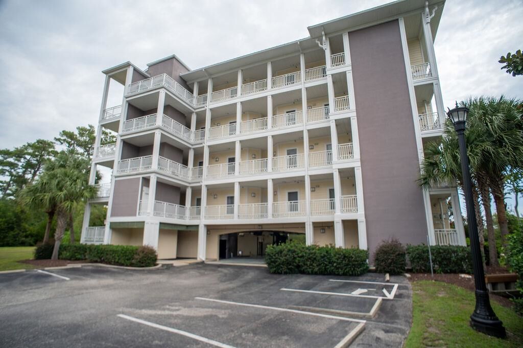 Property Photo:  233 Banbury Ln. 202  SC 29566 