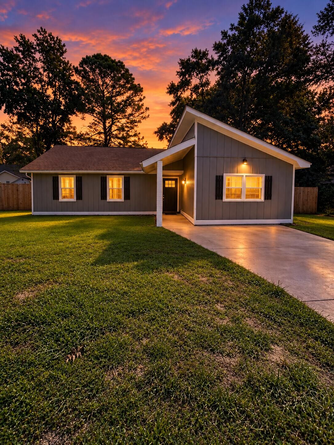 Property Photo:  780 Corral Drive  SC 29414 