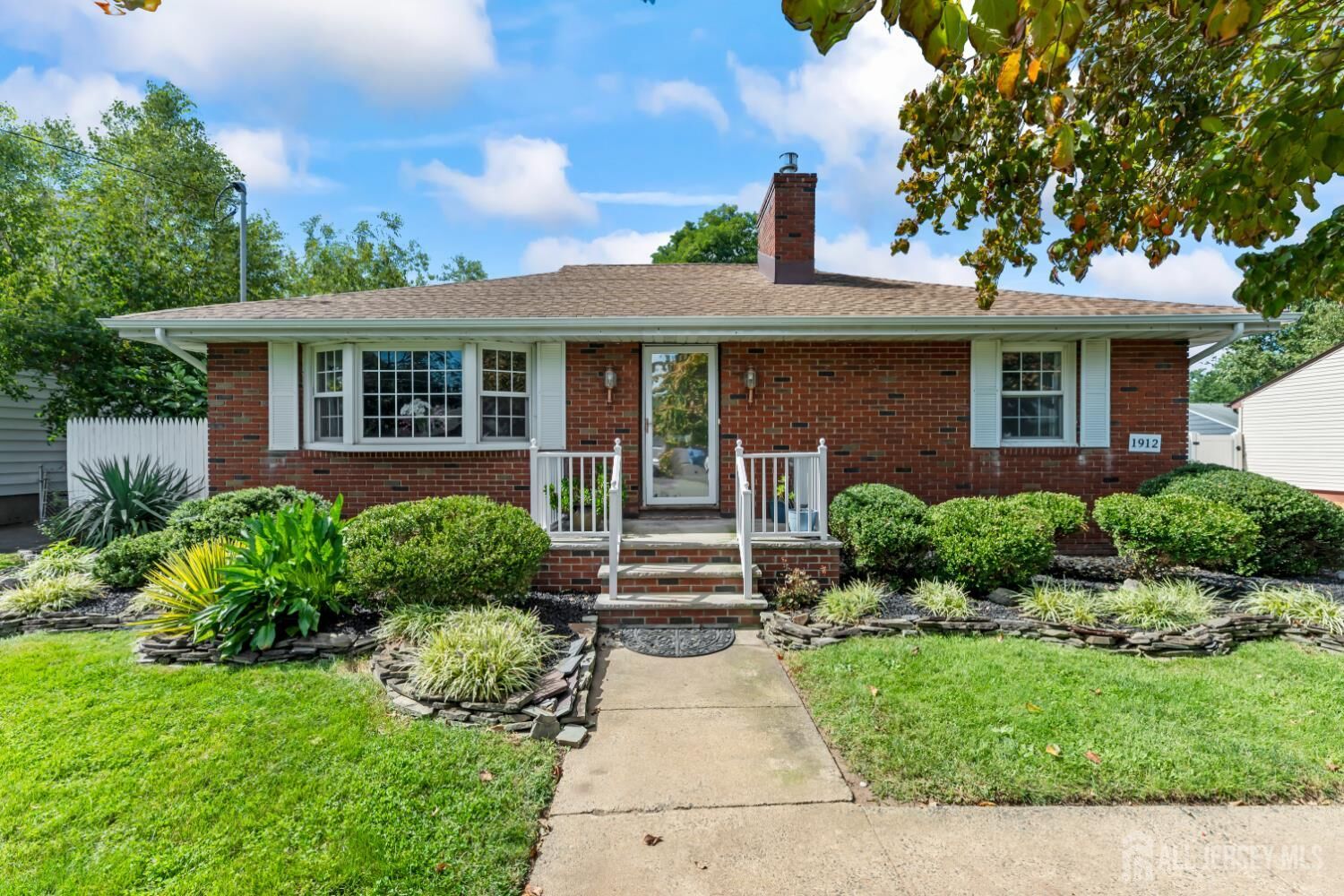 Property Photo: 1912 Oxford Avenue NJ 07080