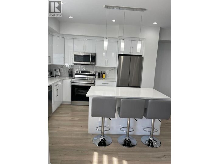 Property Photo: 1354 Rutland Road North 1 BC V1X 0C2