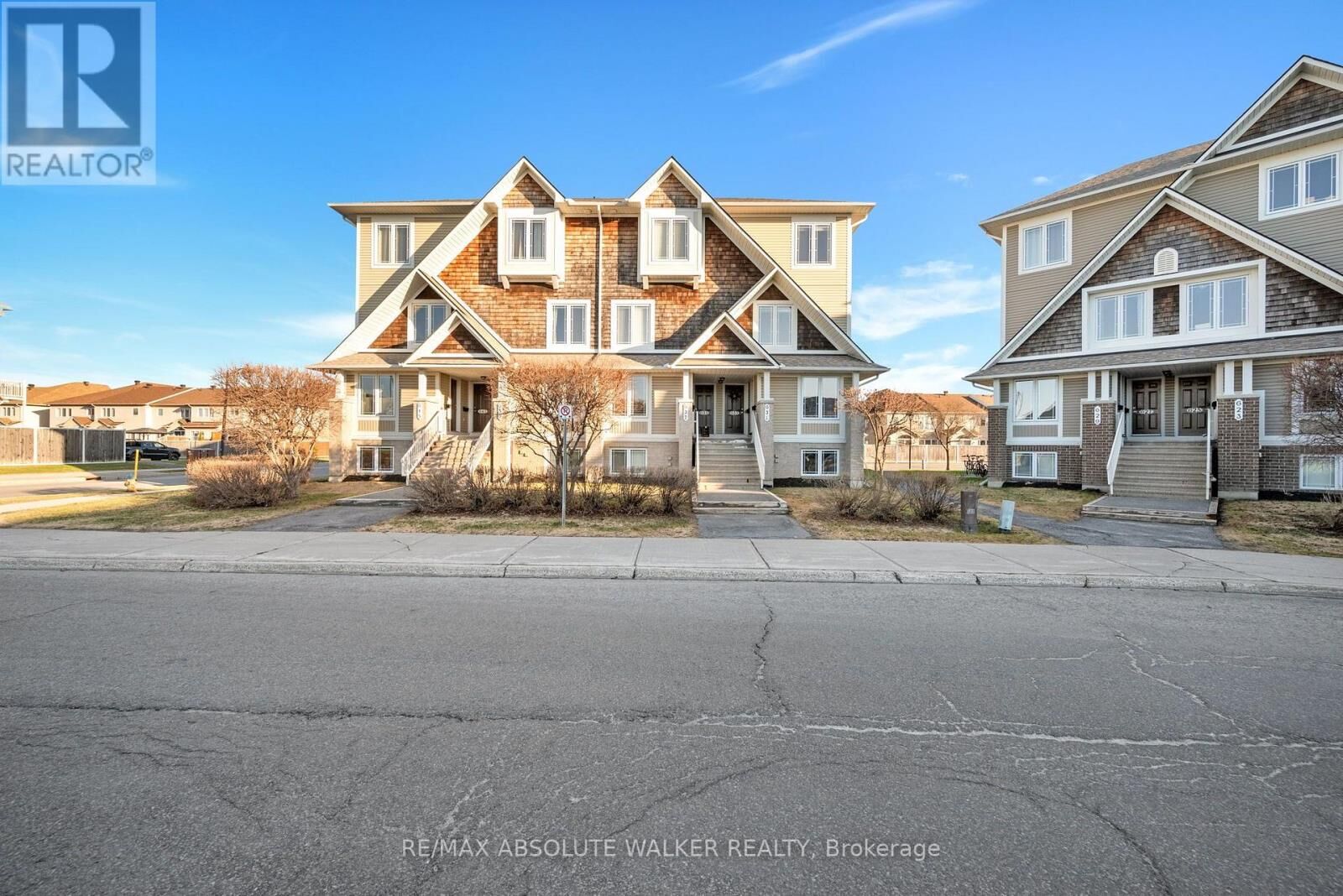 Property Photo:  633 Lakeridge Drive 32  ON K4A 0H4 
